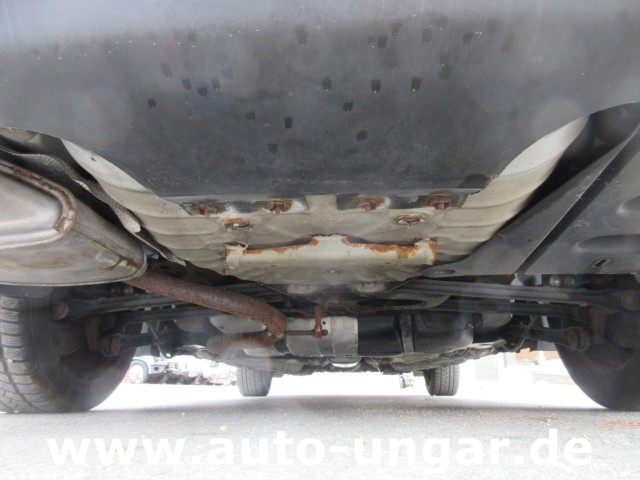 Ford - Mondeo Ghia 1.8l Benzin Limousine 1. Hand erst 47'km