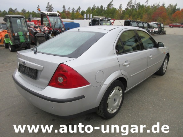 Ford - Mondeo Ghia 1.8l Benzin Limousine 1. Hand erst 47'km
